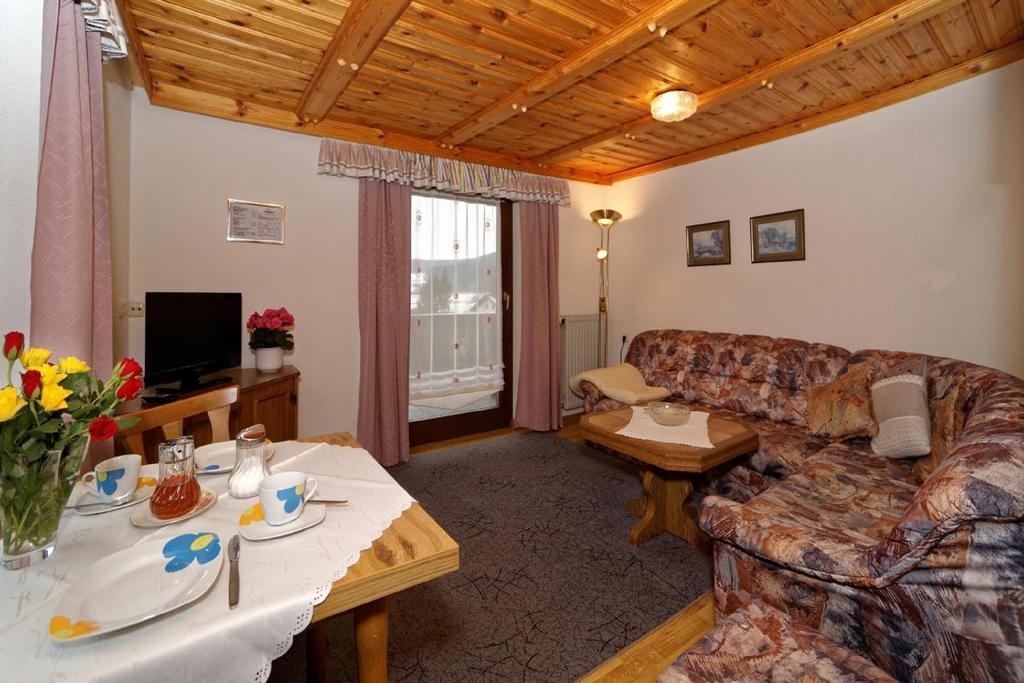 Berghof Pension Und Ferienwohnungen Bischofsmais Exterior foto